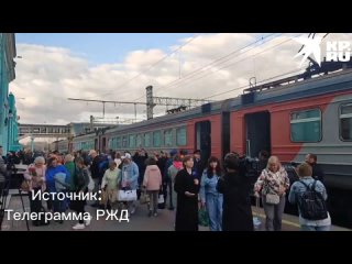 Пассажиры самолета, аварийно севшего поле под Новосибирском, прибыли в Омск
