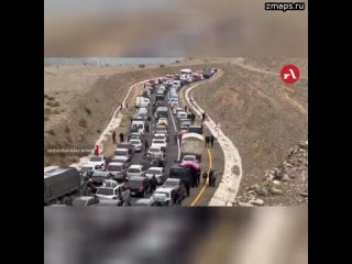 Журналист из Нагорного Карабаха Марут Ванян опубликовал видео «реки машин» на участке дороги от Сте