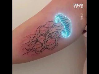 Уже существуют люминесцентные татуировки, которые светятся под воздействием ультрафиолета