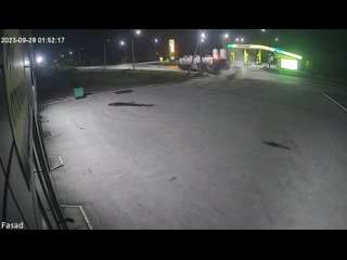 Опубликовано видео смертельной аварии с бензовозом в Омске