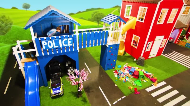 The Kids play cops and robbers in real police