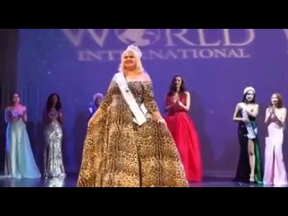 Россиянка победила на конкурсе “Миссис Вселенная“ в США