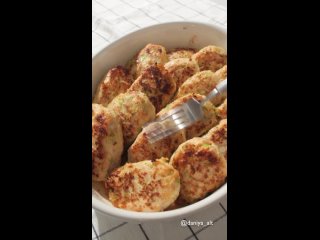 Куриные котлеты с кабачками