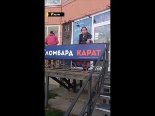 🔠🔠🔠 В Новосибирске мигранту-таксисту не заплатили за проезд две наглые женщины, а после его требования оплатить, начали угрожать