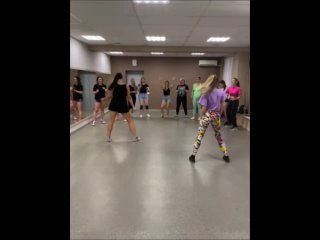 Twerk💣💥🍑🌰  Треним .🔥 by @kudryashka_dance 🖤 #just_go_dance #dance #twerk #bootyshake #shake #bootydance