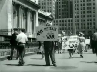 Демонстрация против вступления США в войну 7 июля 1941 года в Нью-Йорке.