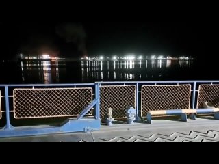 Ночная “калибровка“ и озеленение “геранями“ украинского порта Рени. Вид с румынской набережной