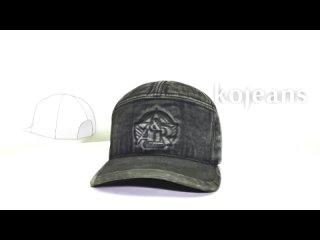 Зимняя кепка из черного денима от Kojeans