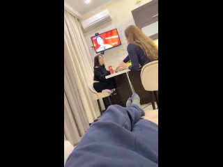 Китаец стримит секс с русскими девушками