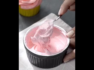 Масляный крем на сгущенке 🔥 | Видео от Делай торты! (рецепты, мастер-классы)