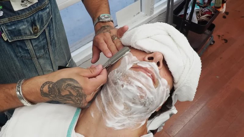 Beardbrand - First Time in 7 Years Washing His Hair ｜ Cut Loose