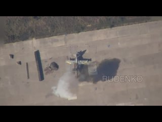Images de la destruction d’un Su-25 de l’armée de l’air ukrainienne à l’aérodrome de Dolguintsevo à Krivoï Rog