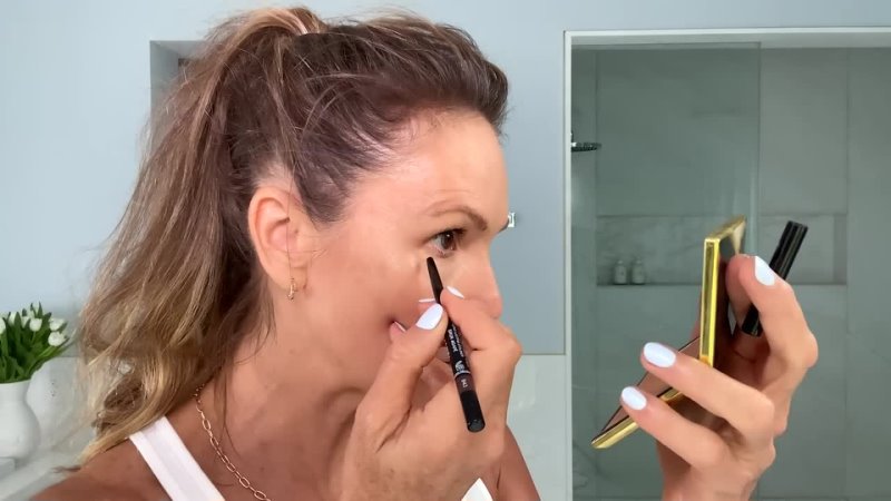 Supermodel Elle Macphersons Beauty Routine   Beauty Secrets   Vogue