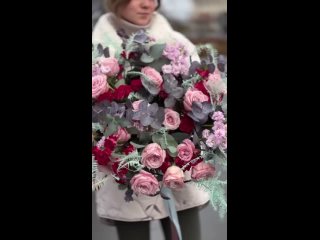 Никакой серости и грусти, когда вокруг есть цветы 💐✨🍁
______ 
Заказывайте букеты и композиции удобным вам способом👇
🌸 В директ @sakura_kamchatka