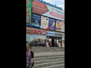 230906 Начали сносить ларьки автовокзал кинотеатр Современник торговые павильоны город Орёл г ремонт