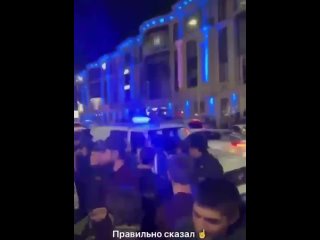 Полицейский наряд в Дагестане напомнил местным, отмечавшим победу бойцов ММА шумными танцами, о ситуации в Палестине.