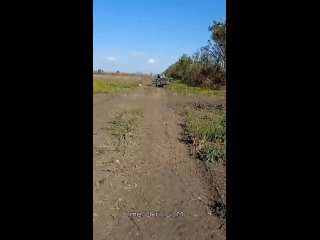 🇺🇦🇺🇸Очередной уничтоженный в зоне проведения СВО украинский бронеавтомобиль Humvee, американского производства

#ВСУ #ЗСУ #Техни