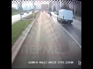 В Перми автобус сбил школьницу