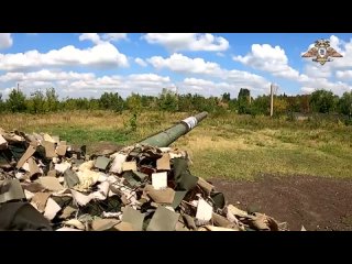 ️Les tankistes de la 1ère brigade slave détruisent l’ennemi en direction d’Avdiivka