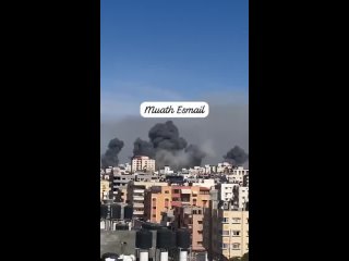 ️Израиль мощно бомбит сектор Газа в ответ на вторжение
