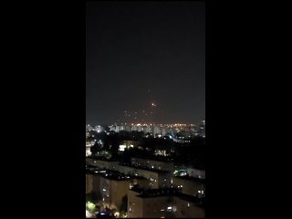 ХАМАС запустили около 100 ракет по Ашкелону в ответ на удары по сектору Газа.