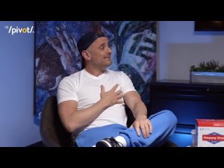 Gary Vee on Entrepreneurship, NFTs, American Dream  Future of Owning the NY Jets   Pivot Podcast