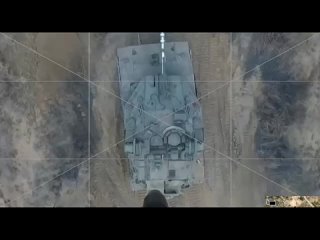 Момент уничтожения израильского Merkava Mk4 с активной защитой Trophy, по которому отработал дрон.