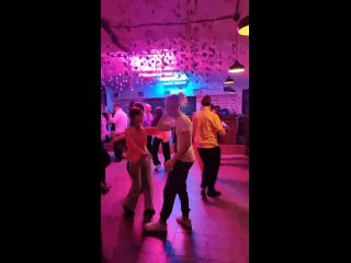 Live 1: #NY #Salsa #Bachata #Шуба #bar #after #party (Некрасова, 34) 🕺🏼💃🏼✨ . Вс