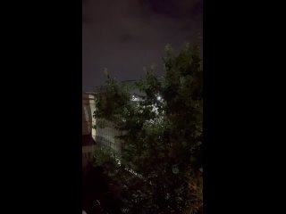 Очевидцы опубликовали видео, на котором слышны странные звуки из саратовского СИЗО