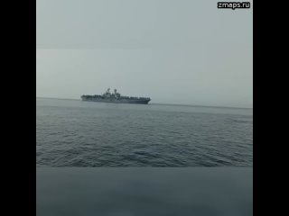 Иранцы показали видео американского УДК LHD 5 Bataan, сделанное в Персидском заливе с катеров и с бл