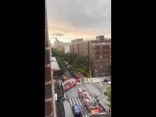 В США парень увидел из окна своего дома, что в доме неподалеку разгорается пожар, и незамедлительно вызвал 911.