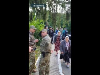 ️Украинская полиция оцепила Свято-Богоявленский женский монастырь Тернопольской епархии, людей пускают только по предъявлению па