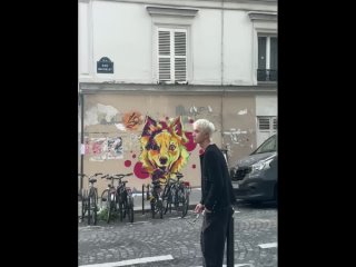 [Weibo] Обновление YIBO-OFFICIAL: Ван Ибо на улицах Парижа live (6) 06/10/2023