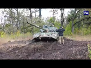 Crews of the nomadic T-80 tanks destroying the manpower of the Armed Forces of Ukraine