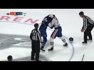 Драка НХЛ: Дакота Джошуа - Винсент Дешарне