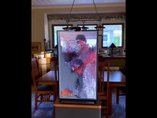 Интерактивное жидкое зеркало на физическом дисплее - уникальные произведения искусства будущего