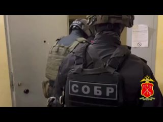 Полиция Санкт-Петербурга и Ленинградской области пресекла деятельность организованной группы драгдилеров. Двоих её участников оп