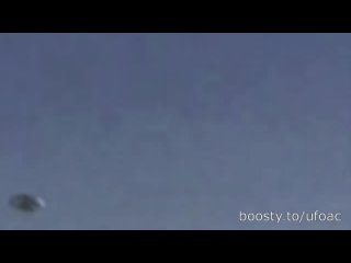 Летающая тарелка. Четкое видео. НЛО попал во время пассажирского рейса самолета
