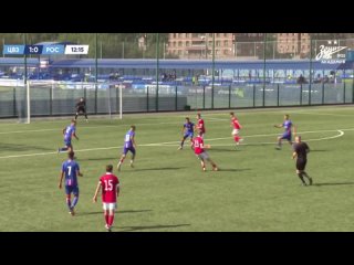 Даниил Тушич закладывает мяч в ворота сербов