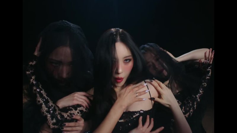 SUNMI (선미) – STRANGER