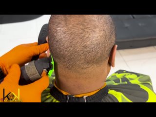 KriispyKing - Older Clients with light Spots Need Love Too ｜ Haircut Tutorial (1)