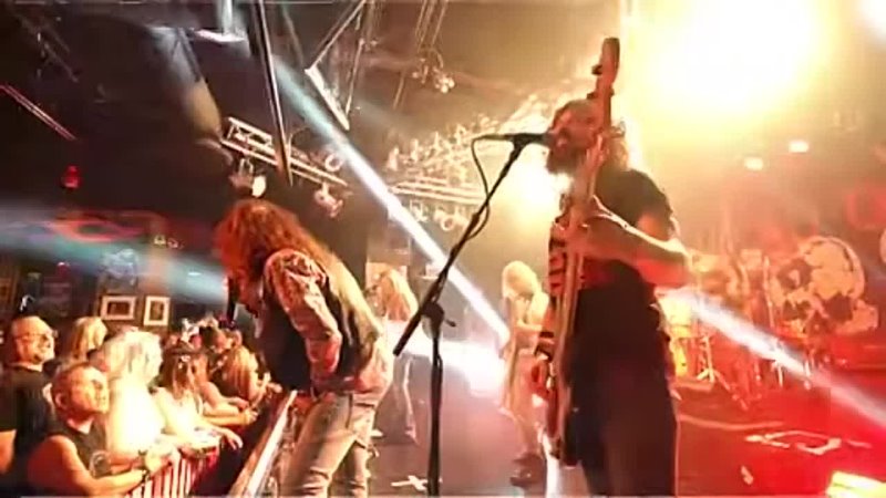 Dead Daisies Slide It In ( live