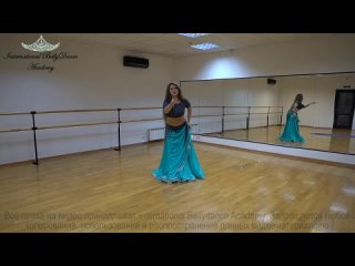 Видео  целого танца от Карины Мельниковой из курса “Fakarouni“