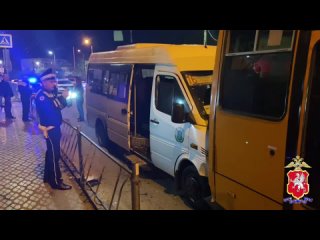 Полиция Севастополя проводит проверку по факту ДТП, в котором пострадали пассажиры двух маршрутных автобусов