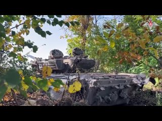 Военнослужащие мотострелковых и танковых подразделений ЗВО отразили очередную атаку ВСУ на Купянском направлении