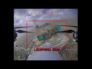 🇷🇺     И опять FPV-дрон уничтожил немецкий «Леопард» на Запорожском направлении, попав в тыльную часть танка