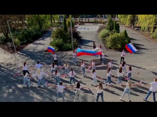 Студенты Мариупольского государственного университета имени А.И.Куинджи организовали флешмоб ко Дню возвращения Донецкой Народно