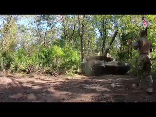 Экипажи танков Т-90 «Южной» группировки войск уничтожают противника на Марьинском направлении