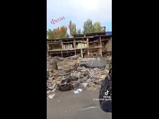 Ils rapportent que sur la photo se trouve le quartier général des forces armées OK SUD d’Ukraine, sur la vidéo il y a un port ma