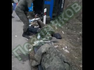 🇦🇿🇦🇲🇷🇺 Les images des soldats de la paix russes morts en République d’Artsakh diffusées en ligne sont en réalité datées d’avant-